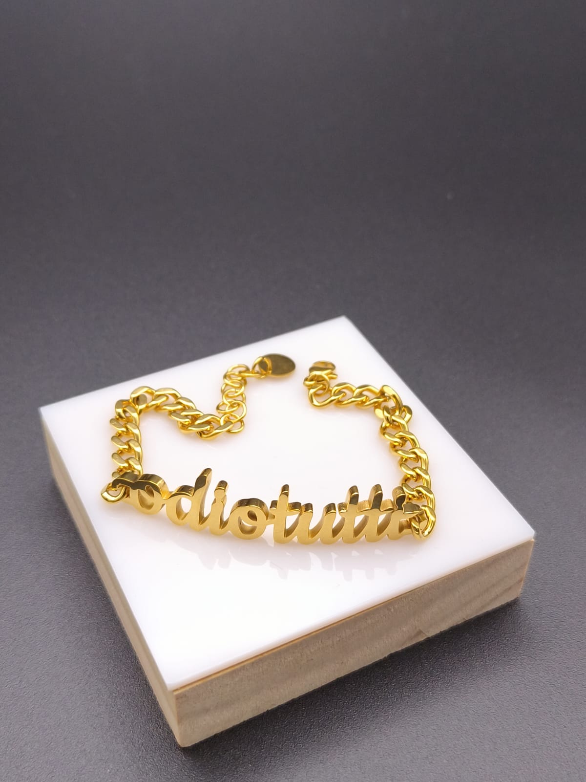 Bracciale "Odio tutti"